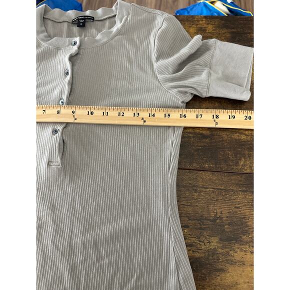James Perse size 2 shirt Taupe half sleeve ribbed tencel cashmere henley minimal - Picture 5 of 10